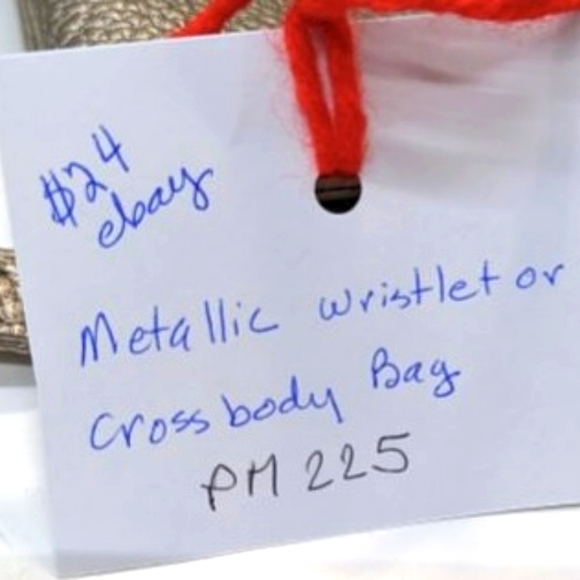 Metallic Wristlet or Crossbody Bag - Picture 8 of 8